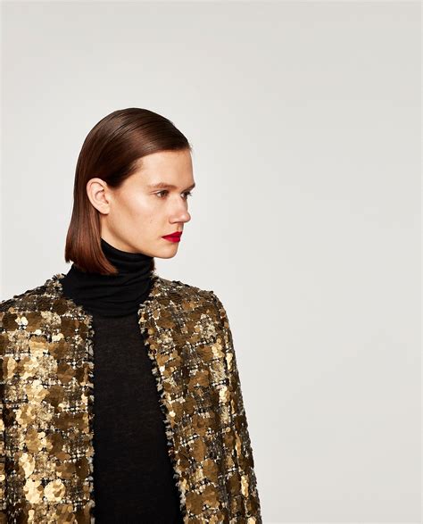 Tweed, sequins & gold